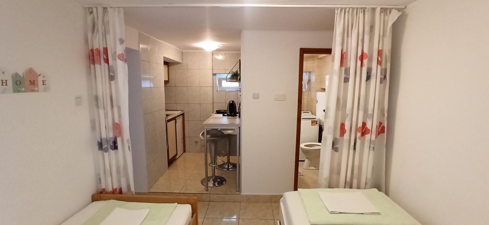 Stone Beach Apartments Pržno 外观 照片