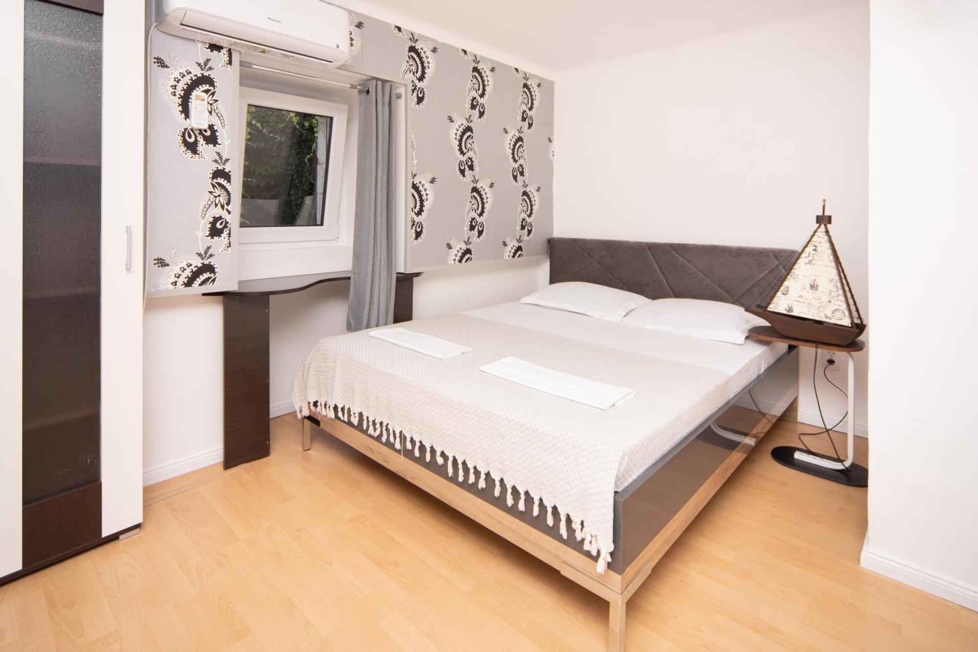 Stone Beach Apartments Pržno 外观 照片